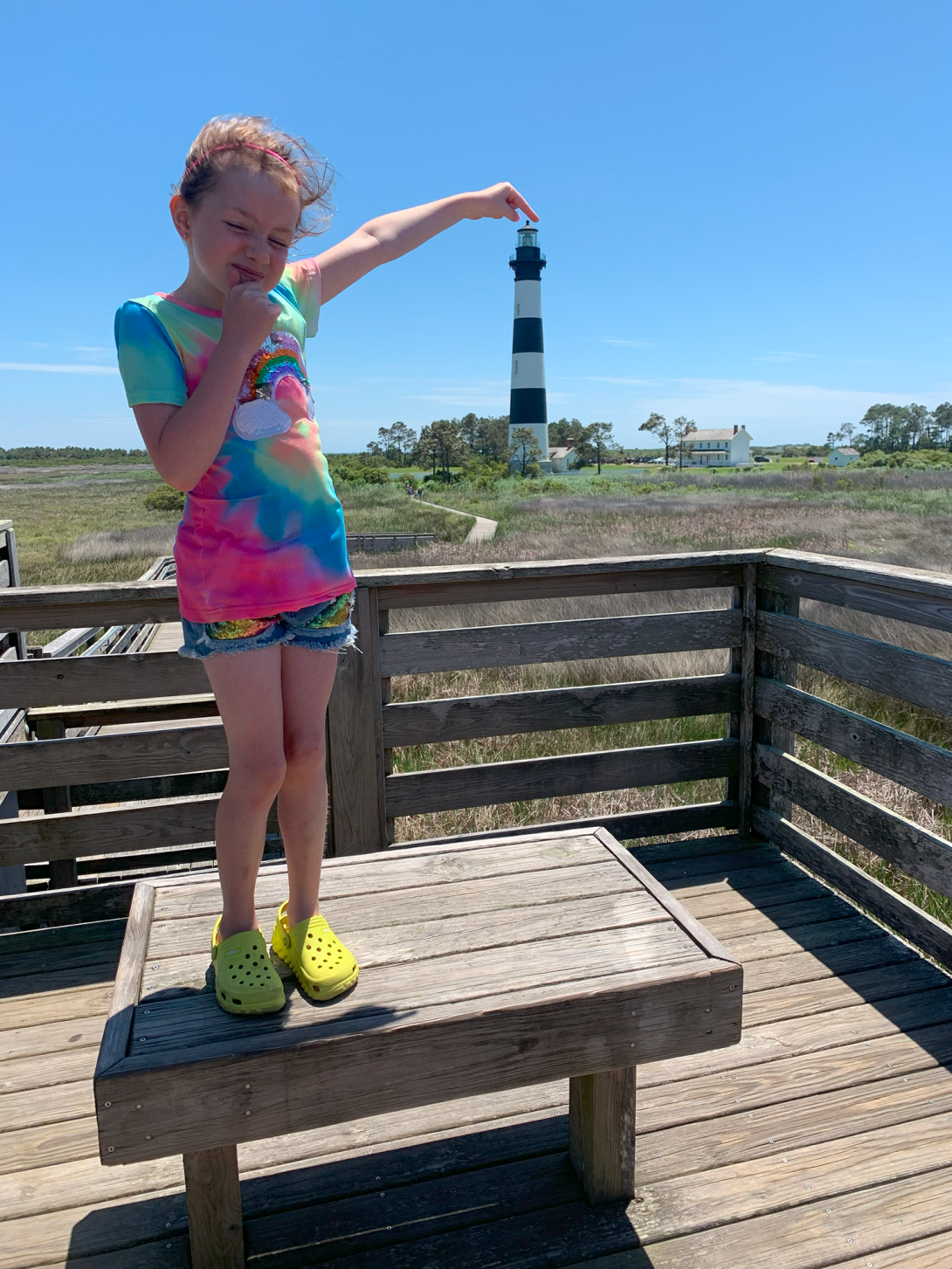 Emma & Lily at lighthouse